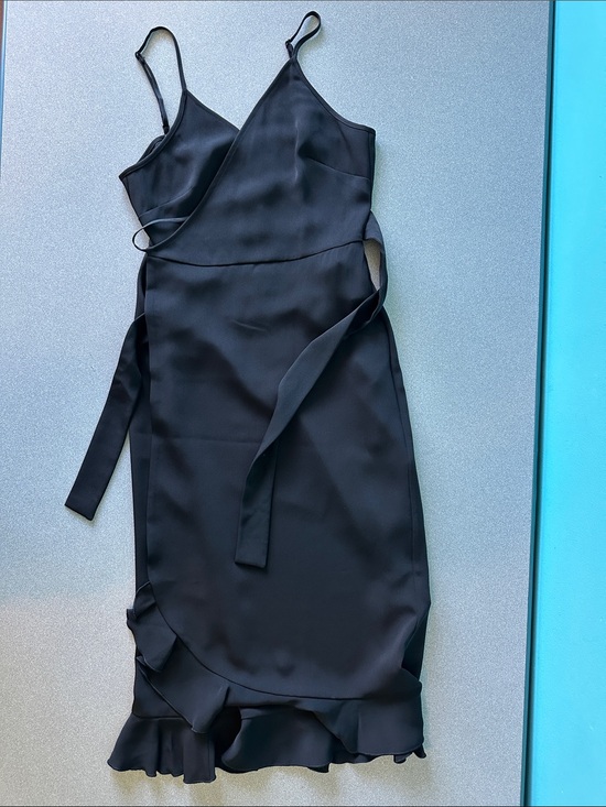 Wilfred Dresses & Skirts - WILFRED | WOMENS BLACK WRAP DRESS | SMALL | ARITZIA